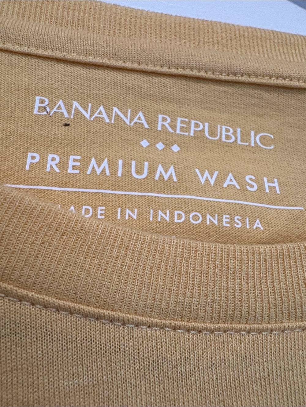 Banana Republic Crew Neck Tee in Mustard Yellow - Picture 3 of 4